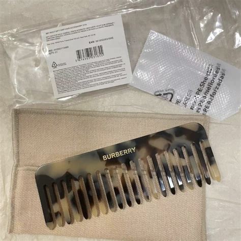 burberry hair comb